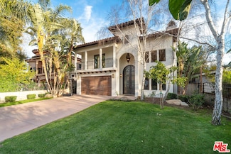 23042 Ostronic Dr, Woodland Hills, CA 91367