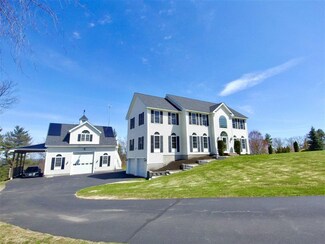 9 Collins Way, Pelham, NH 03076
