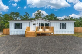 212 W Juniper Ave, Defuniak Springs, FL 32433