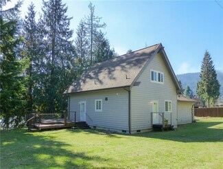 13102 532nd St E, Eatonville, WA 98328