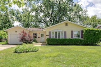 274 Tomahawk Ct, Carol Stream, IL 60188
