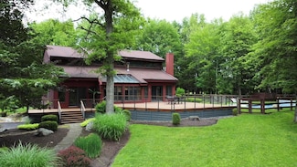4 Moonstone Rd, New Paltz, NY 12561
