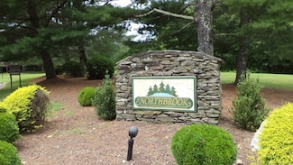 4 Rosewood Cir, Monroe, CT 06468