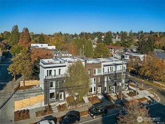 1424 N 80th St, Seattle, WA 98103