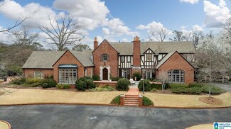 2744 Abingdon Rd, Mountain Brook, AL 35243