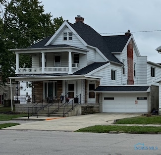 201 W Center St, Fostoria, OH 44830
