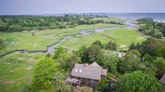 11 Freezer Rd, Barnstable, MA 02630