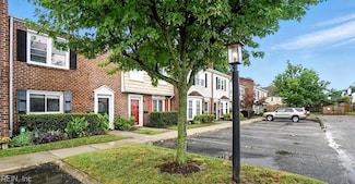 590 Tenbee Ln, Virginia Beach, VA 23451