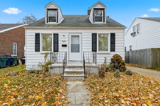 1541 Washington Ave, Lincoln Park, MI 48146