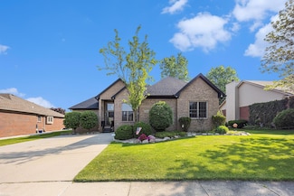 53564 Grace Dr, New Baltimore, MI 48047