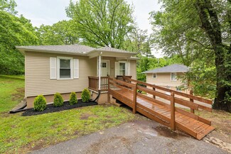 428 Hickory Hill Dr, Clarksville, TN 37040
