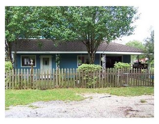 59493 Bayou Dr, Lacombe, LA 70445
