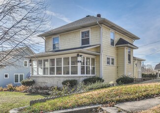 714 Military Ave, Council Bluffs, IA 51503