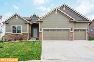 2405 Evergreen Cir, State Center, IA 50247