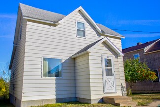 25 W Shagawa Rd, Ely, MN 55731