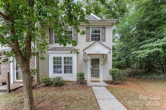 1250 Maple Shade Ln, Charlotte, NC 28270