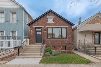 3621 S Wallace St, Chicago, IL 60609