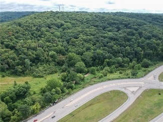 1024 Creekside Ln, Pittsburgh, PA 15237