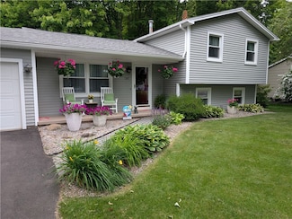 247 Gina Way, Brockport, NY 14420