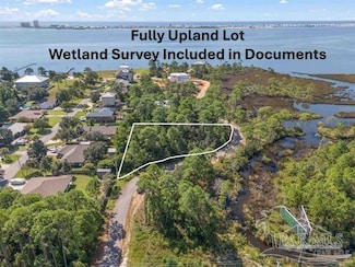 7918 Newport St, Navarre, FL 32566