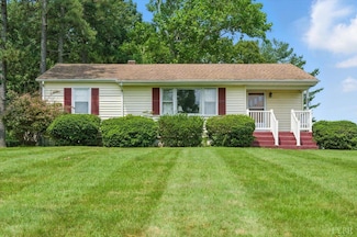 1250 Cifax Rd, Forest, VA 24551