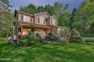 32 Forest Ln, Lake Ariel, PA 18436