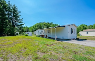 5 Lynn Ln, Rochester, NH 03867
