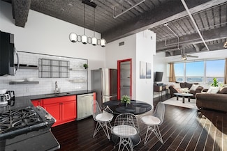 511 N Akard St Unit 1502, Dallas, TX 75201