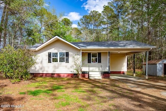 638 Nc 306 Hwy N, Grantsboro, NC 28529