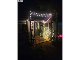 2746 S Silver Lake Rd, Castle Rock, WA 98611