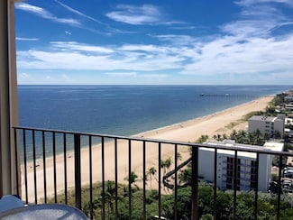 4900 N Ocean Blvd Unit 1705, Lauderdale By the Sea, FL 33308