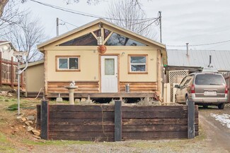 60 Mulligan St, Weaverville, CA 96093