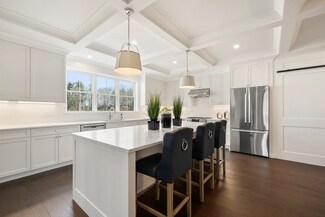 8 Wayside Rd, Natick, MA 01760