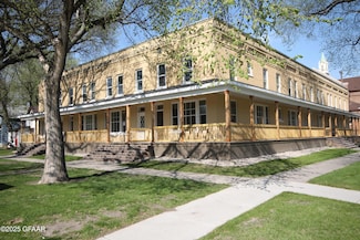 217 Chestnut St, Grand Forks, ND 58201