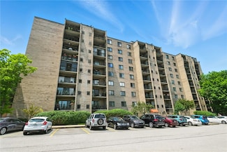 1400 Smokey Wood Dr Unit D503, Pittsburgh, PA 15218