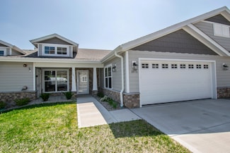 1110 Harbor Ct, West Bend, WI 53090