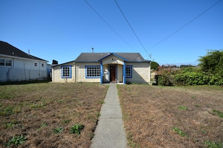 3512 Glen St, Eureka, CA 95503