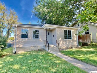 2505 S 42nd St, Omaha, NE 68105
