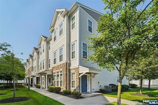 24 Jasmine Ln Unit 1212, Garfield, NJ 07026