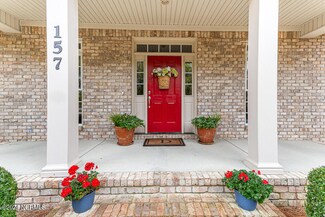 157 Longleaf Dr, Seven Lakes, NC 27376