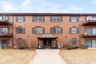 1360 Kimberly Ridge Rd Unit 211, Bettendorf, IA 52722