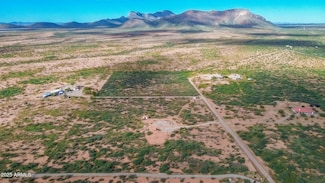 988 W El Rancho Blvd Unit B, Huachuca City, AZ 85616