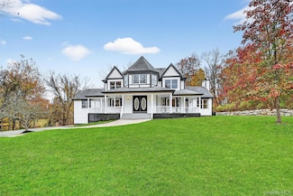 33 Crystal Farm Rd, Warwick, NY 10990