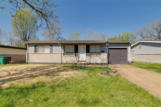 10241 Cedarhurst Dr, Saint Louis, MO 63136