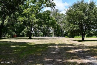 180 John Bond Rd, Wiggins, MS 39577