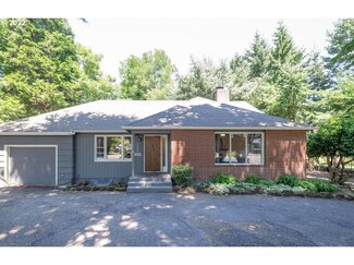 5329 NE Ainsworth St, Portland, OR 97218