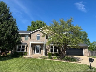 229 Lake Lorraine Dr, Swansea, IL 62226