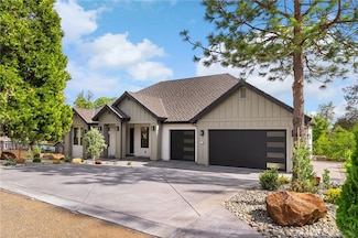 260 Pinewood Dr, Paradise, CA 95969