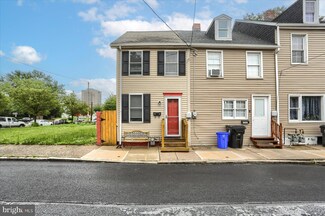 1333 James St, Harrisburg, PA 17102