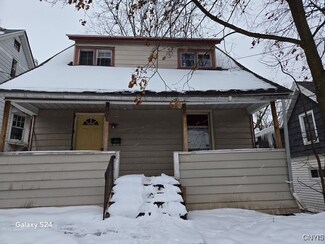 1322 Oak St, Syracuse, NY 13203